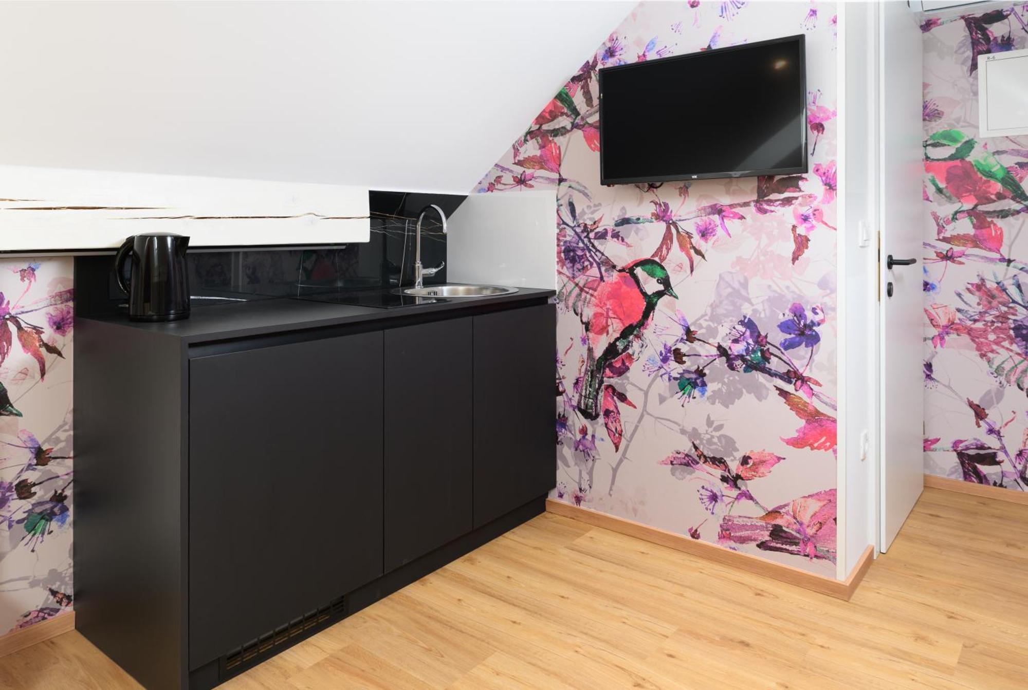 Lilija Apartments Trzin ภายนอก รูปภาพ